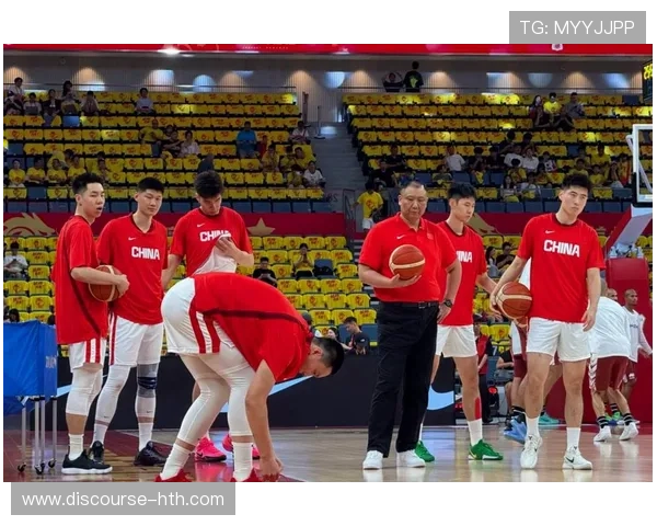 CBA季后赛激战正酣年轻球员崭露头角引领新赛季期待