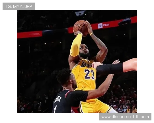 湖人詹姆斯关键表现助队逆转勇士锁定季后赛席位